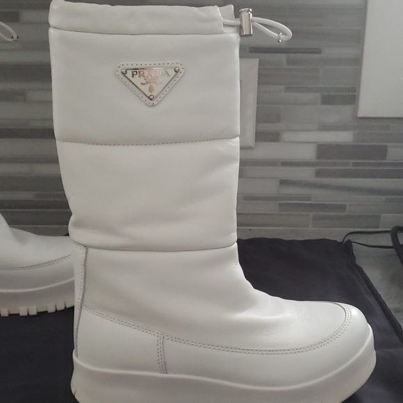 Prada winter boots collection 2020, worn once - Picture 4 of 9
